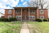 Building Photo - 2947 Ravenswood Dr
