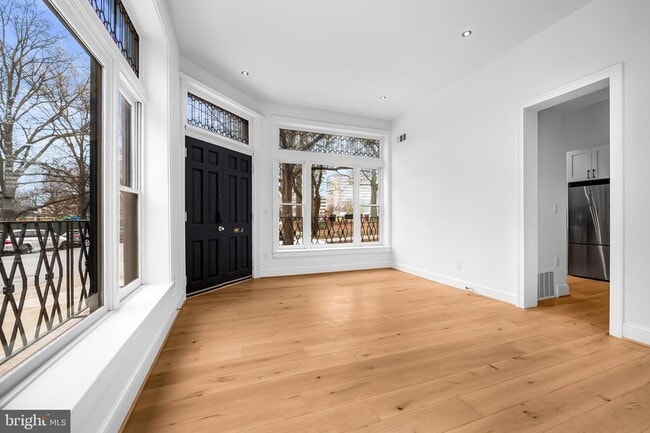 Building Photo - 1200 Bolton St