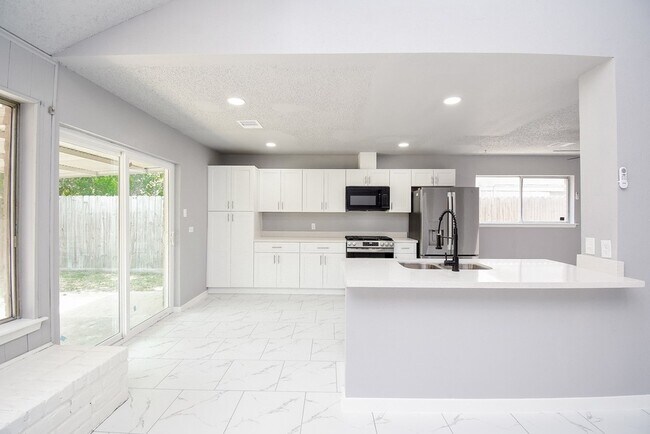 Building Photo - 23515 Briarcreek Blvd
