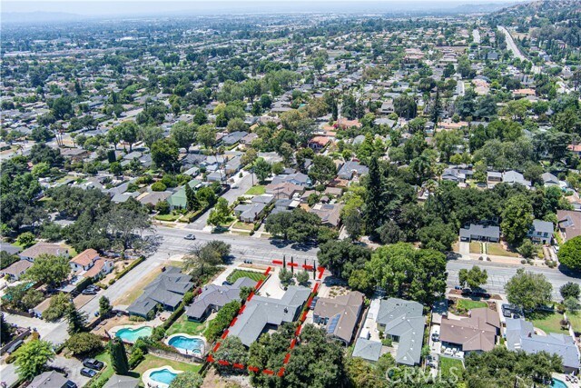 Building Photo - 614 N Glendora Ave