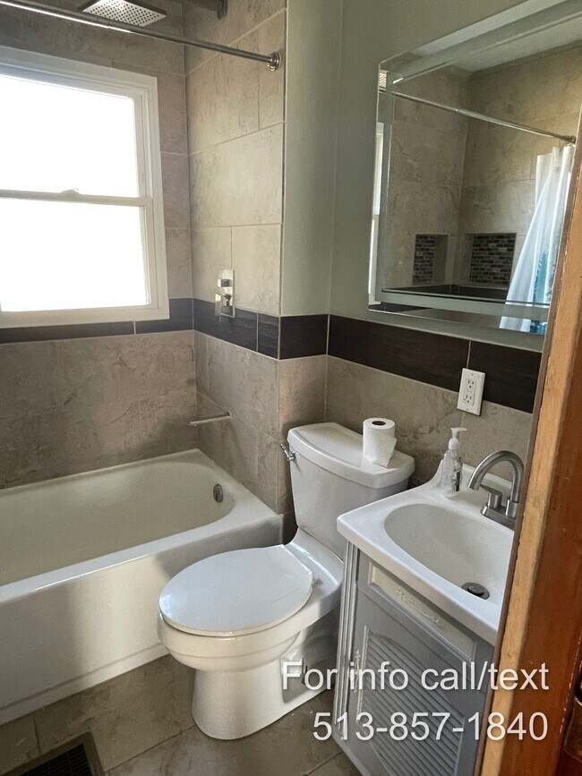 Building Photo - 12 Highland St