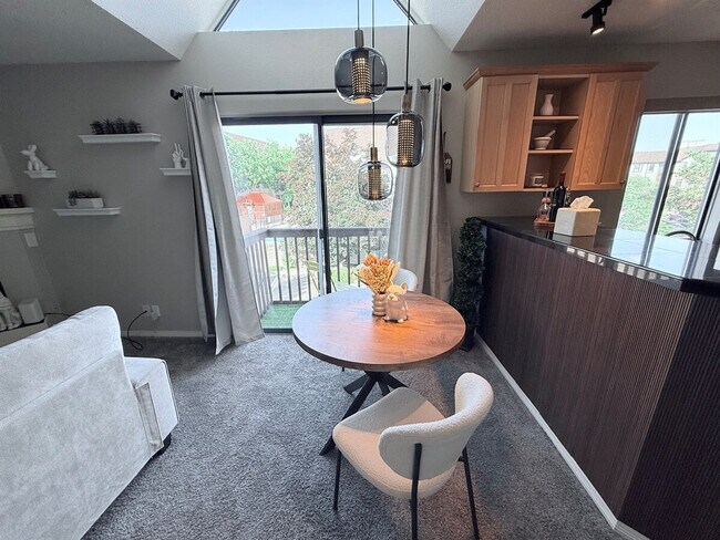 Building Photo - 6380 S Boston St