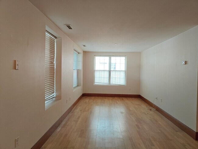 Building Photo - 2440 Massachusetts Ave