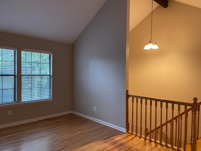 Living Room - 4613 Wyoming St