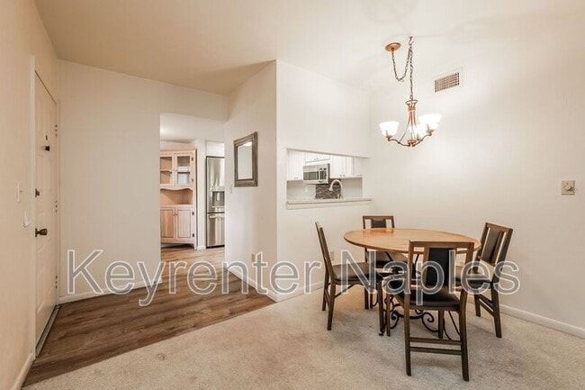 Building Photo - 1701 Courtyard Way