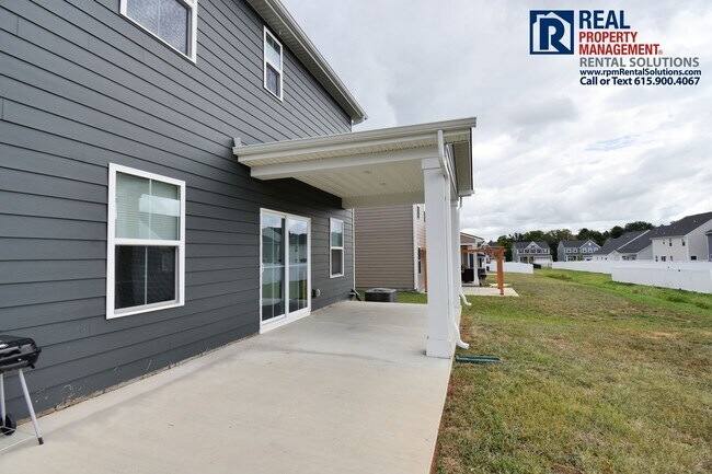 Building Photo - Luxury 4 bd 3.5 bath with office, bonus ro...