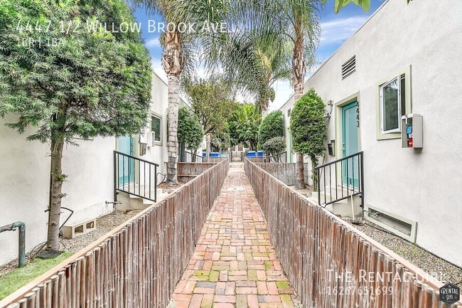 Building Photo - 4447 1/2 Willow Brook Ave.-