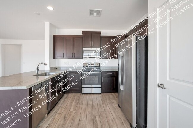 Building Photo - 35024 N Palm Dr