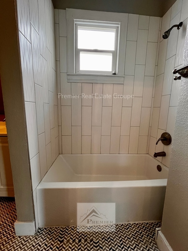 Building Photo - 2427 W Platte Ave