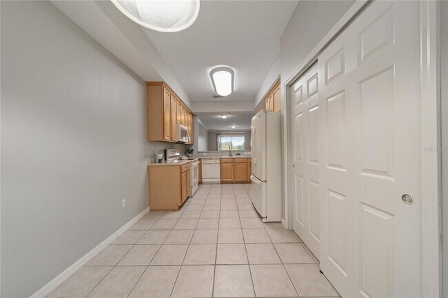 Building Photo - 9417 Myrtle Creek Ln