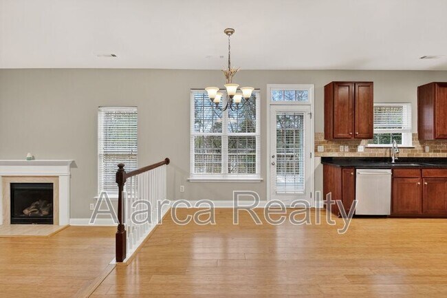 Building Photo - 1454 Bedlington Dr NW