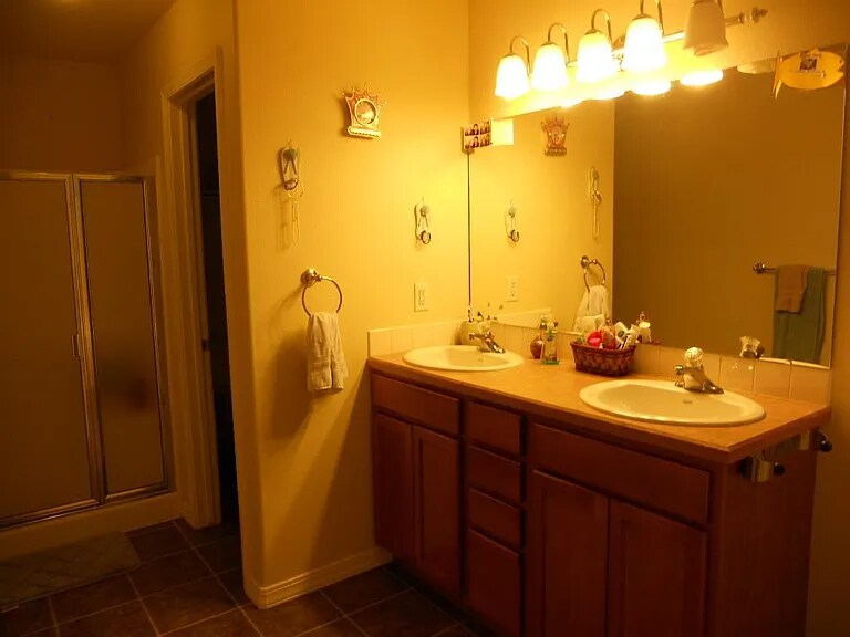 Building Photo - 482 NW Sandpiper Ave