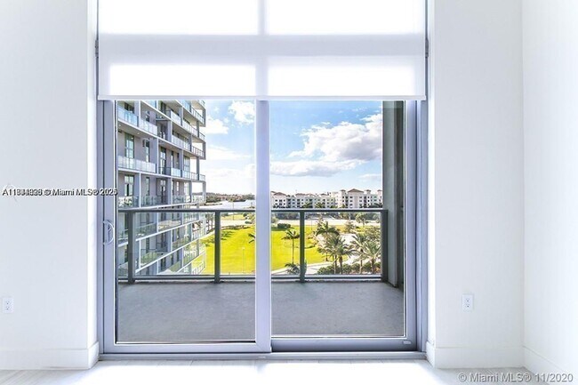 Building Photo - 2000 Metropica Wy