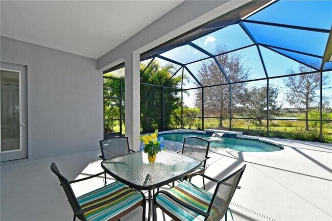 Building Photo - 4726 Claremont Park Dr