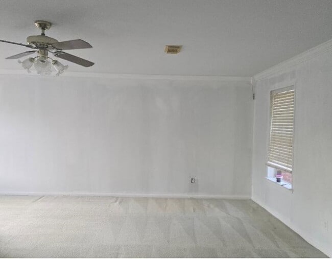 Building Photo - 19711 Dusty Creek Dr