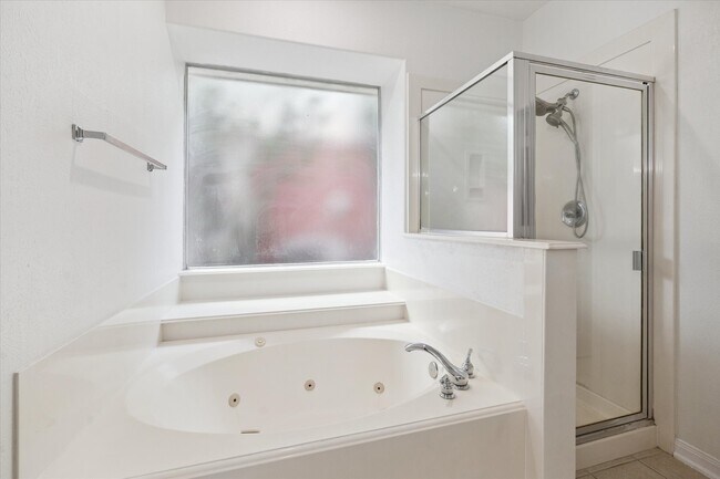 Building Photo - 9215 Colonyway Ct