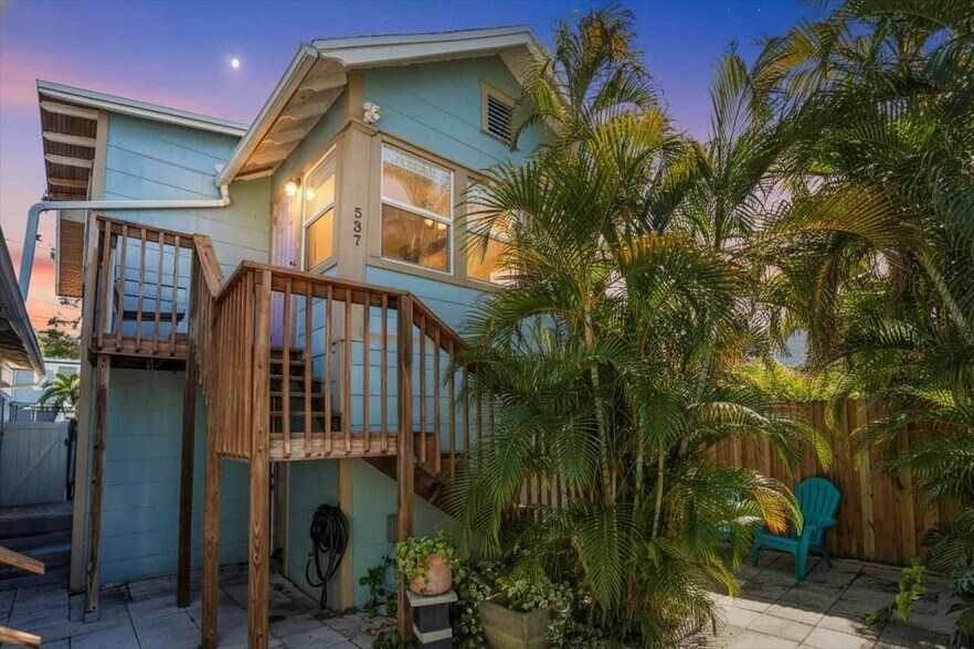 Building Photo - 537 6th St N