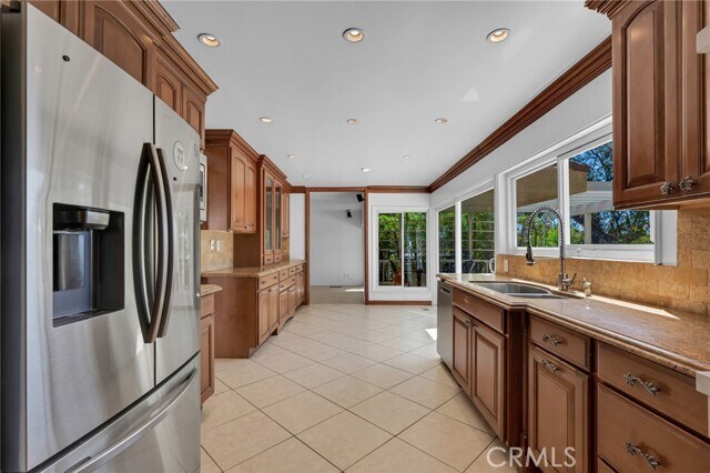 Building Photo - 10211 Clematis Ct