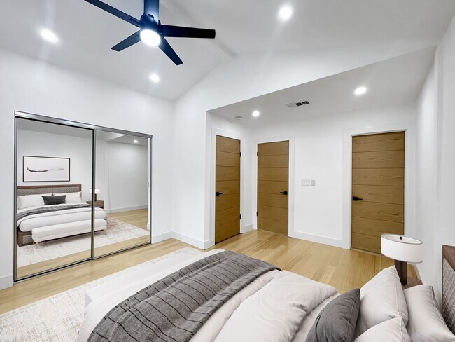 Building Photo - Effie