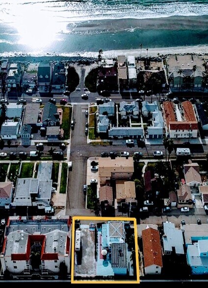 Unbeatable location, rarely available, 300 feet from the Pacific Ocean. - 934 S Myers St