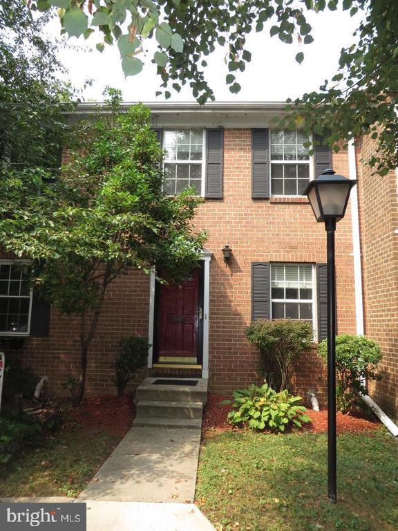 Primary Photo - 512 S Henry St