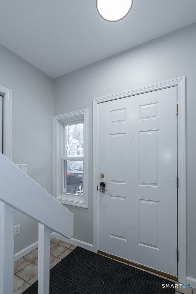 Building Photo - 465 Wolcott St