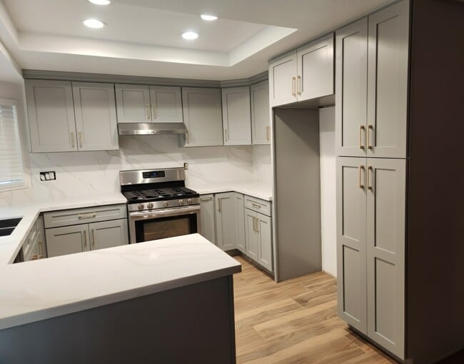 Building Photo - 3 Bonanza Ct