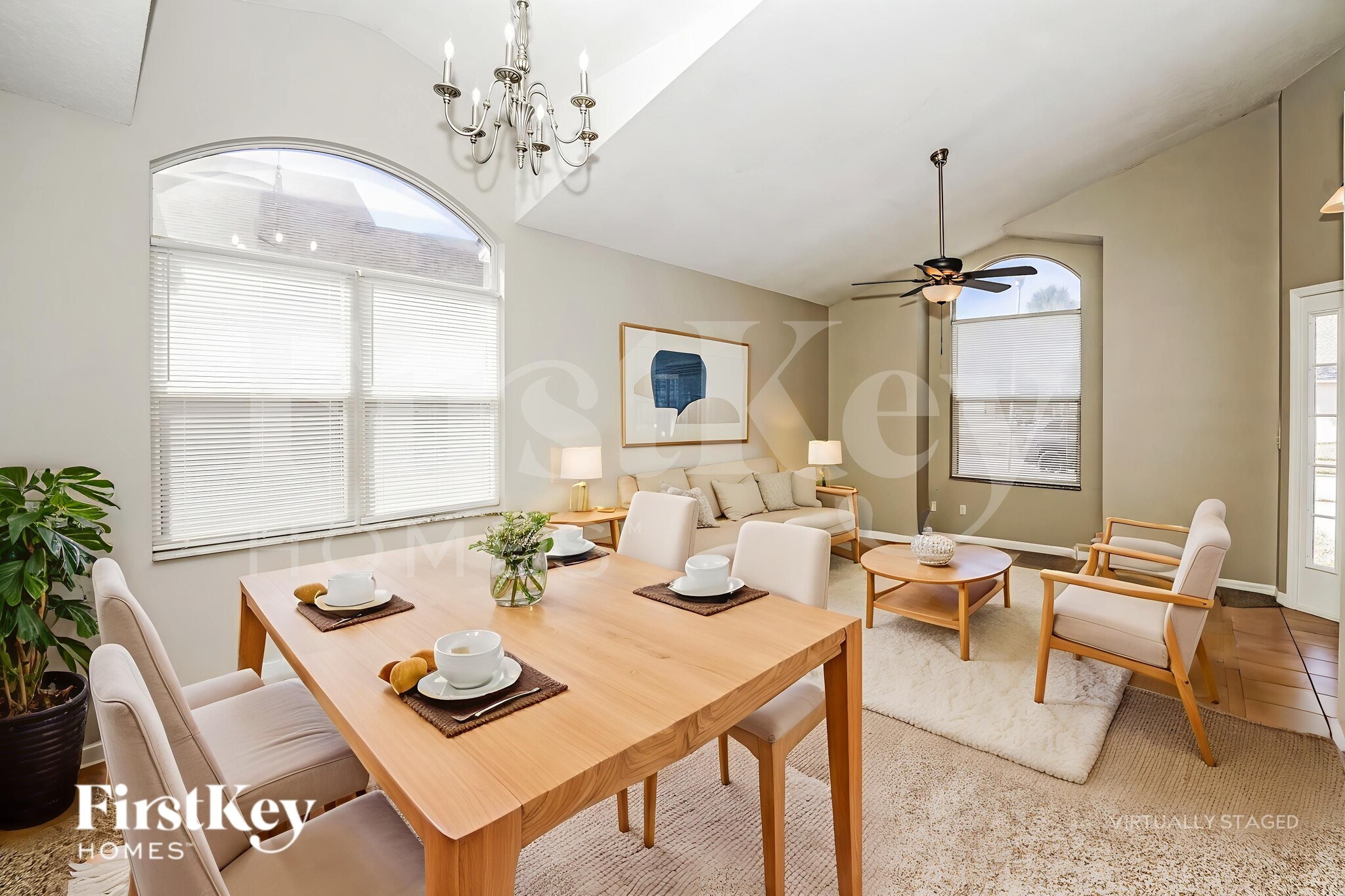 Building Photo - 601 Celito Dr