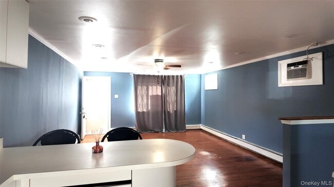 Building Photo - 3249 Barkley Ave