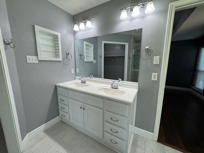 Building Photo - 3-Bedroom House for Rent in Harker  Heights