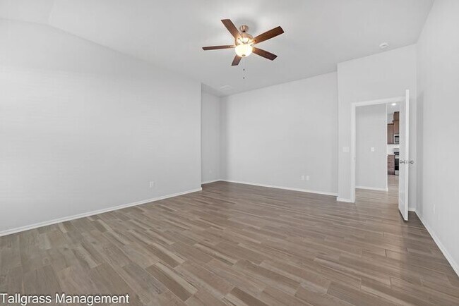 Building Photo - 4/2.5/2 Dream Home in Owasso!