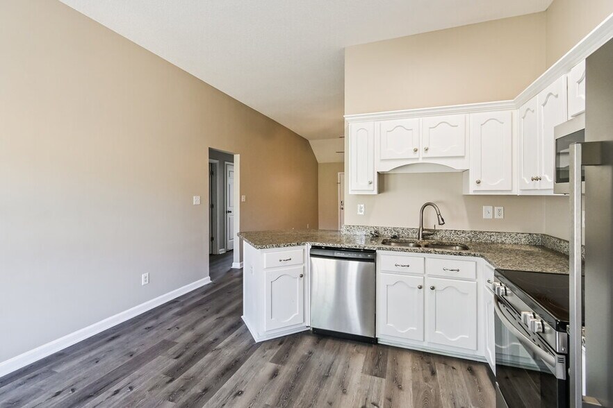 Building Photo - 9043 William Paul Dr