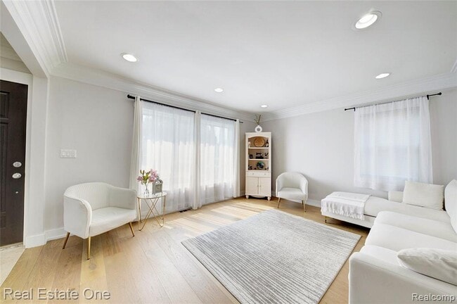 Building Photo - 8126 Dale St