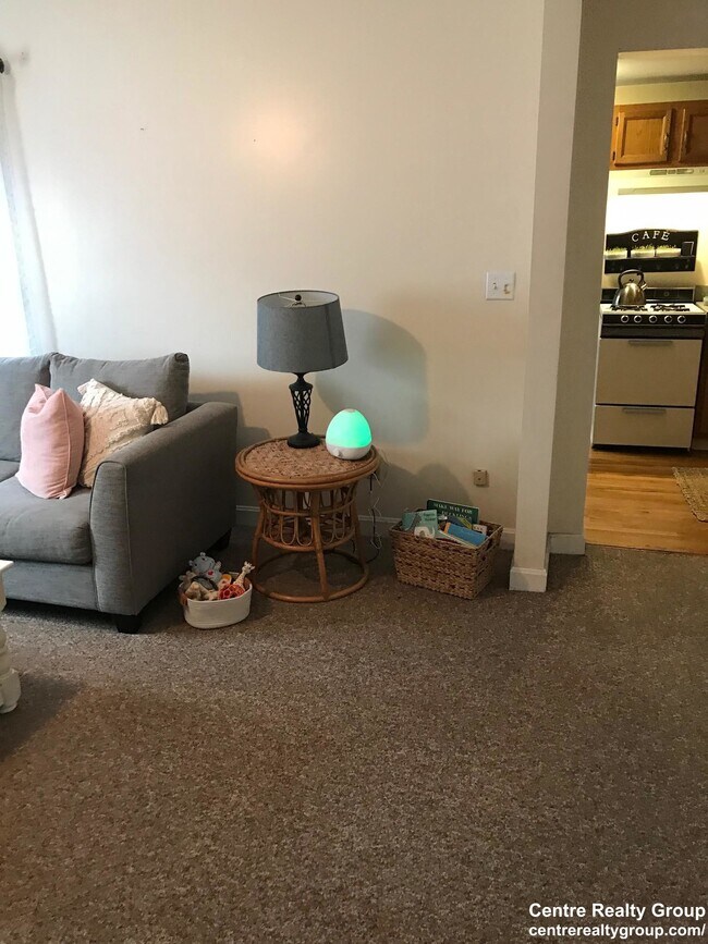 Building Photo - 122 Chestnut St