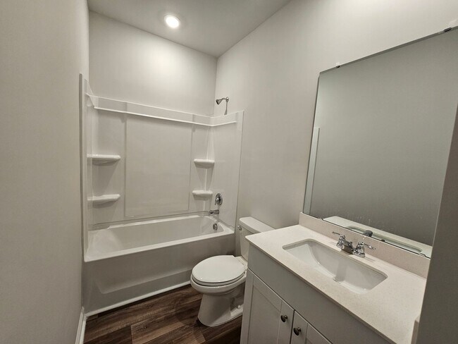 Building Photo - Brunswick Plantation- The Hamptons