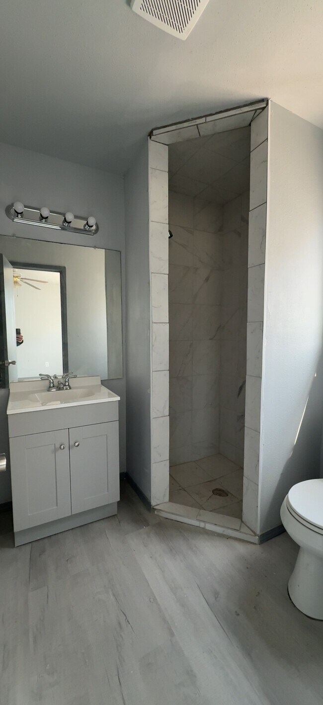 Building Photo - 5440 48th St