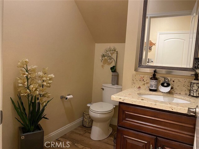 Building Photo - 9116 Florence Ave