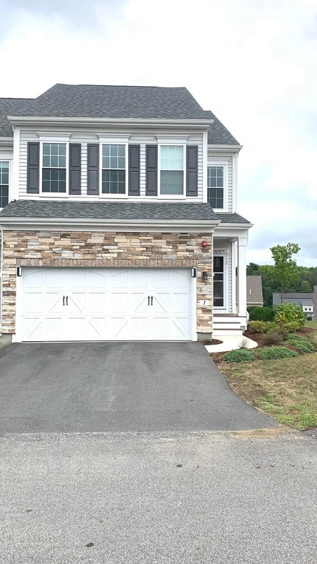 Primary Photo - 7 Locust Ln