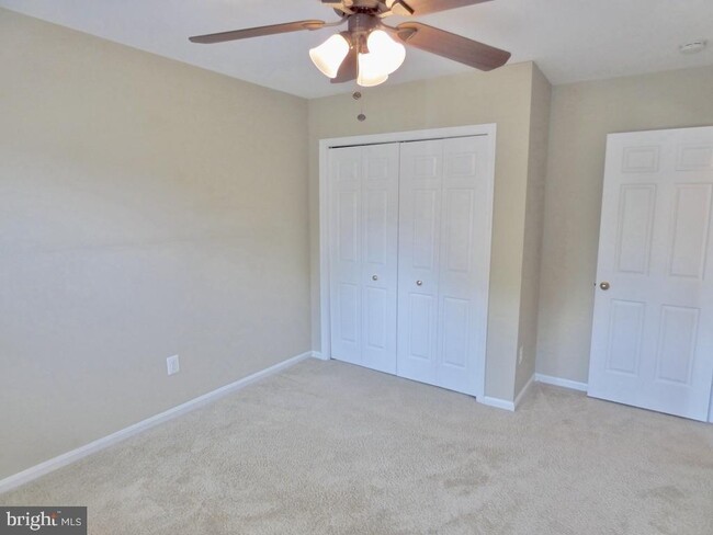 Building Photo - 10127 Ebenshire Ct