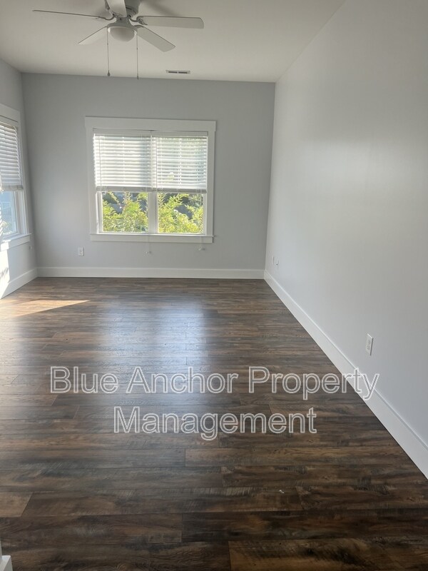 Building Photo - 153 Leeward Ln