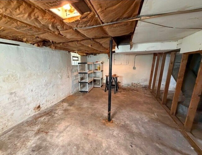 Building Photo - OWNER FINANCING