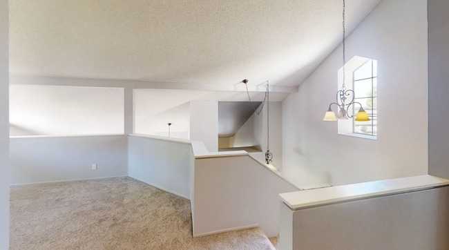 Building Photo - 780 S Tourmaline Ct