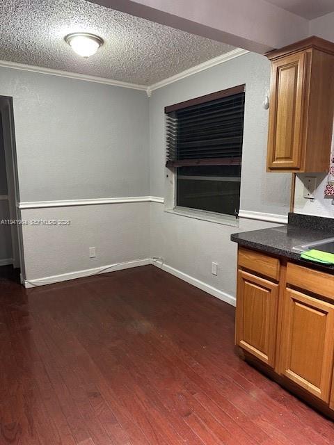 Building Photo - 2826 Van Buren St