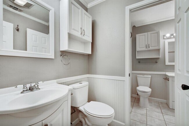 Building Photo - 3429 Harvest Dr