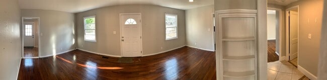 Building Photo - 45 Lakeside Dr