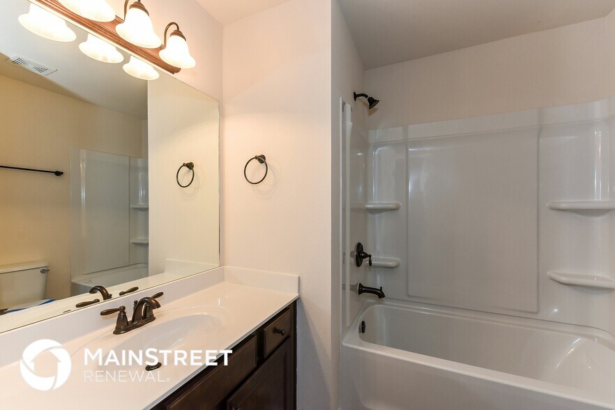 Building Photo - 577 Smoky Mountains Dr