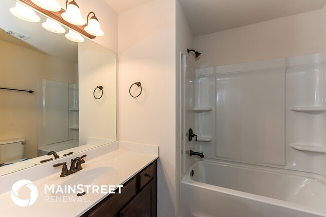 Building Photo - 577 Smoky Mountains Dr