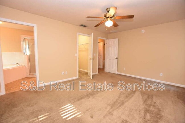 Building Photo - 7109 Evergreen Loop