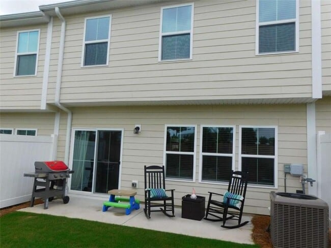 Building Photo - 376 Salt Lk Ln