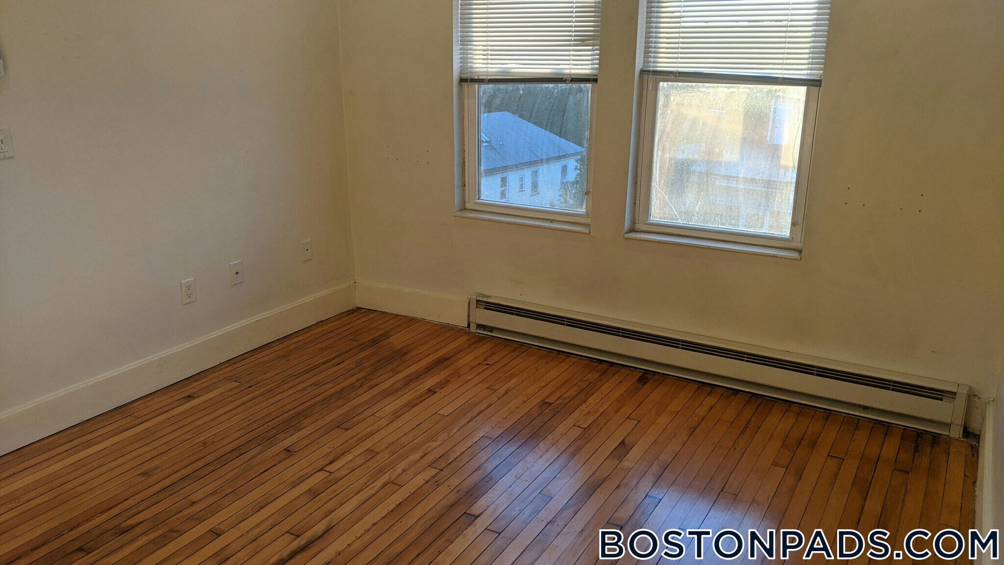 Building Photo - 1 Centre St Ter